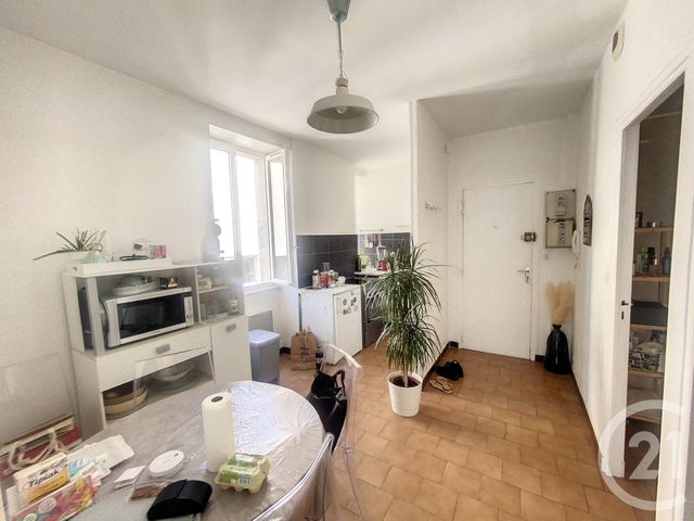 Appartement T2 à louer - 2 pièces - 39.3 m2 - DIJON - 21 - BOURGOGNE - Century 21 Martinot Immobilier